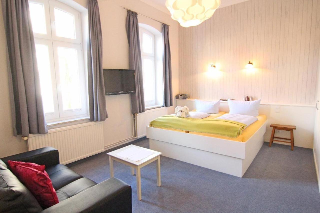 Hotel Kapitaenshaus-Lassen-Zimmer-Amistad Westerland Exteriér fotografie