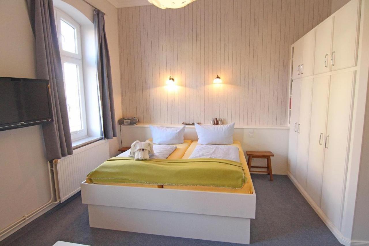 Hotel Kapitaenshaus-Lassen-Zimmer-Amistad Westerland Exteriér fotografie
