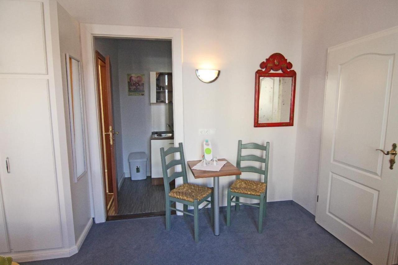 Hotel Kapitaenshaus-Lassen-Zimmer-Amistad Westerland Exteriér fotografie